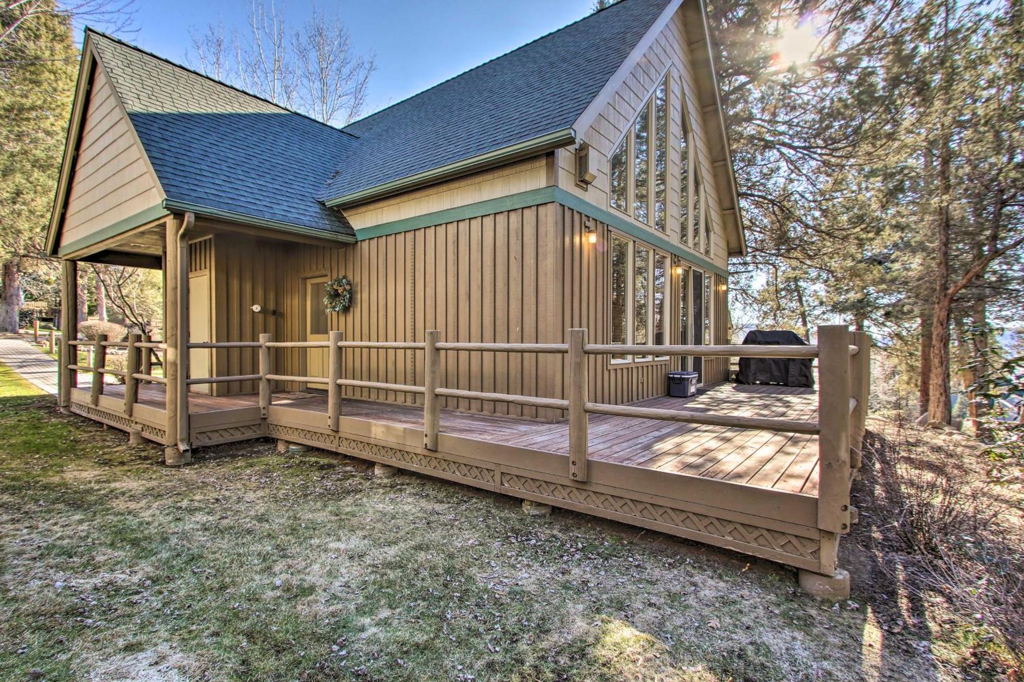 Klamath Falls Cabin Retreat With Deck And Grill! Bagian luar foto